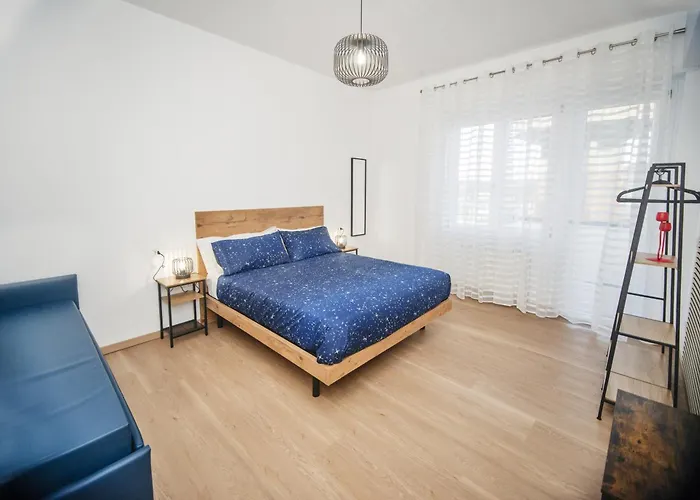 Tra Piramide E Garbatella - Urbe Romana Apartamento *